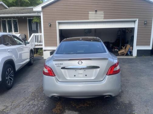 Silver 2011 Nissan Maxima SV
