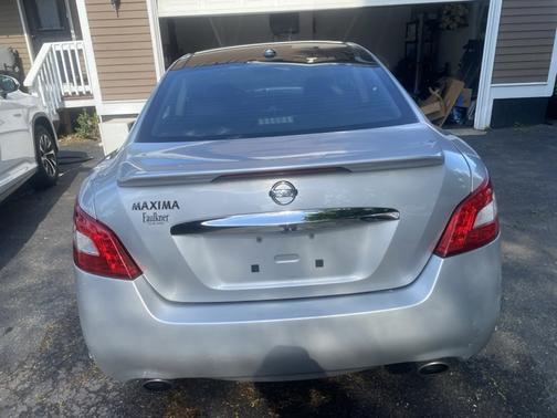 Silver 2011 Nissan Maxima SV