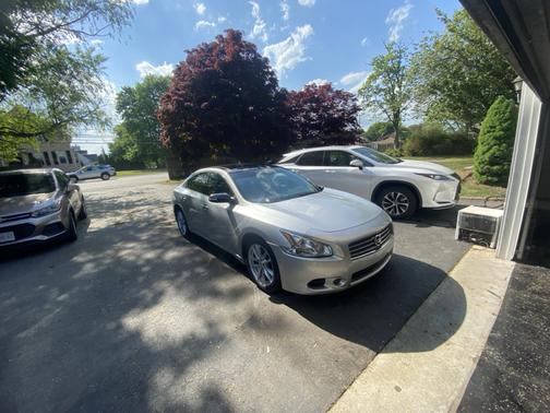 Silver 2011 Nissan Maxima SV