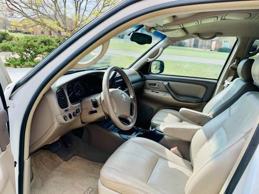 2007 Toyota Sequoia SR5