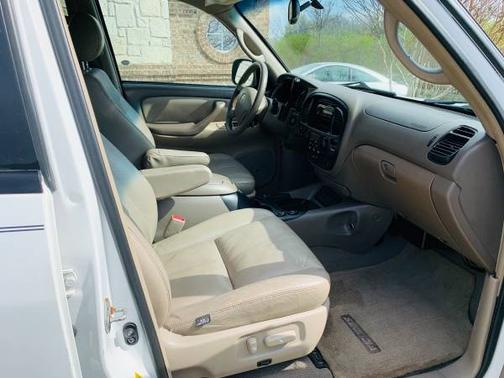 2007 Toyota Sequoia SR5