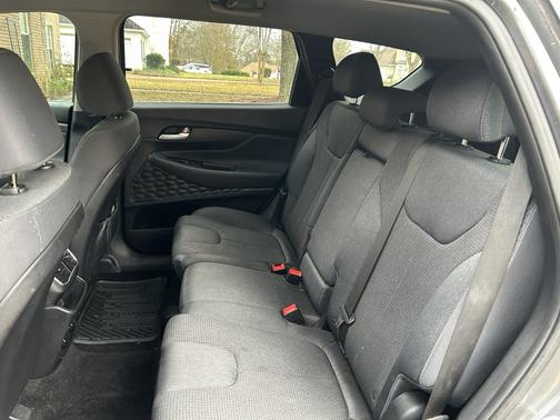 2019 Hyundai SANTA FE SE 2.4