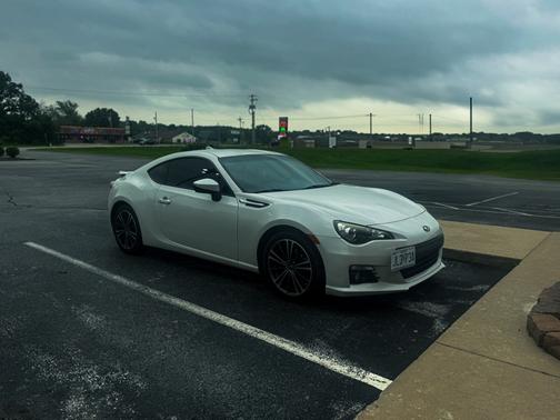 White 2016 Subaru BRZ Limited