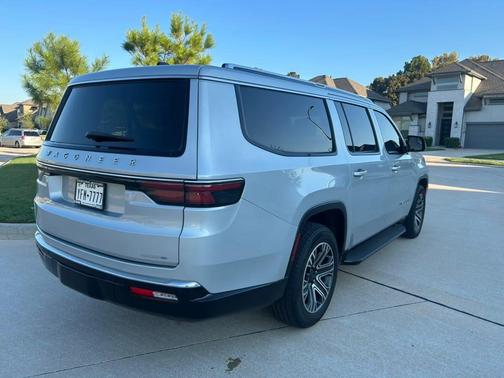 Silver 2024 Jeep Wagoneer L Series II