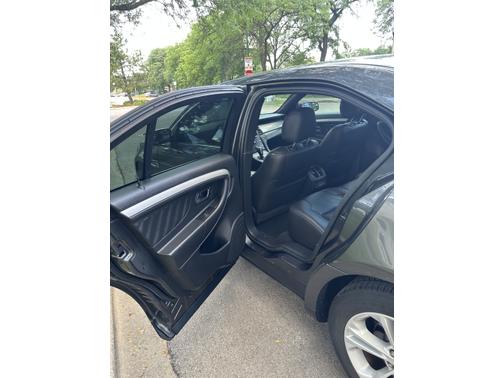 2015 Ford Taurus SEL