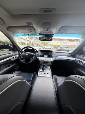 Blue 2019 INFINITI Q70 3.7X LUXE