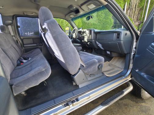 2001 Chevrolet Silverado 2500 LS H/D Extended Cab