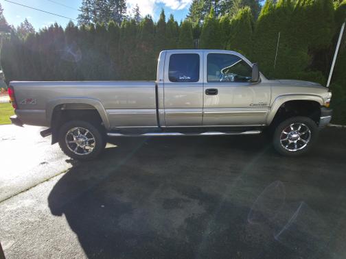 2001 Chevrolet Silverado 2500 LS H/D Extended Cab