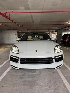 White 2021 Porsche Cayenne Cayenne