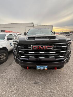 2024 GMC Sierra 2500 AT4