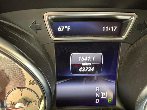 White 2015 Mercedes-Benz GLA-Class GLA 250 4MATIC