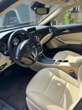 White 2015 Mercedes-Benz GLA-Class GLA 250 4MATIC