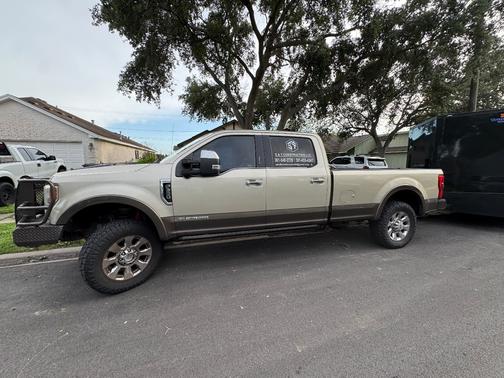 Brown 2017 Ford F-350 King Ranch