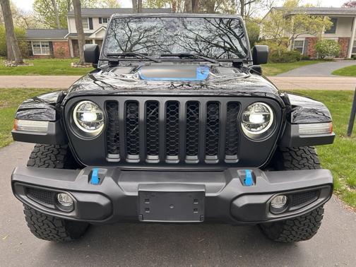 Black 2022 Jeep Wrangler Unlimited 4xe Rubicon