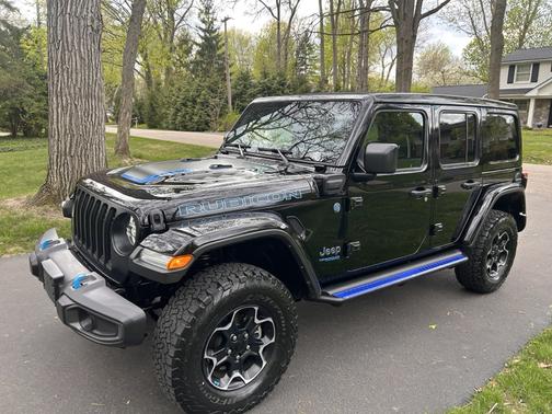 Black 2022 Jeep Wrangler Unlimited 4xe Rubicon