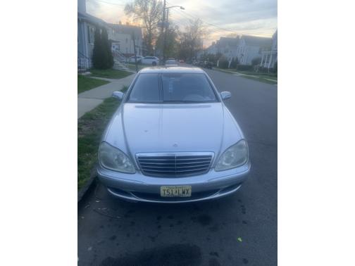Photo 4 of 5 of 2004 Mercedes-Benz S-Class S500 4MATIC