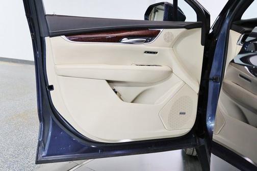 Blue 2018 Cadillac XT5 Luxury