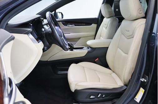 Blue 2018 Cadillac XT5 Luxury