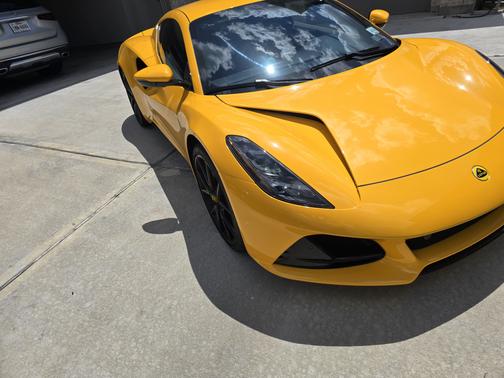 2024 Lotus Emira V6 First Edition
