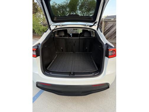 2023 Tesla Model Y RWD