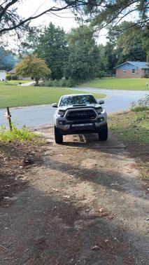 2016 Toyota Tacoma TRD Sport