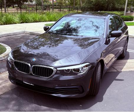 Gray 2019 BMW 530e iPerformance