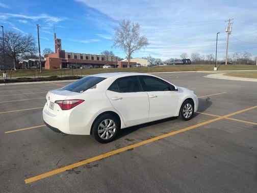 2016 Toyota Corolla LE Premium