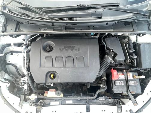 2016 Toyota Corolla LE Premium