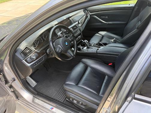 Gray 2016 BMW 535 i