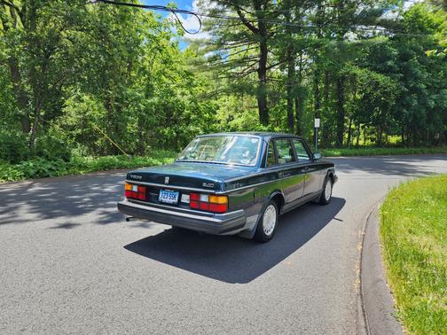 1993 Volvo 240 Base