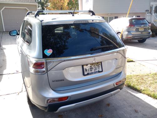 2015 Mitsubishi Outlander ES