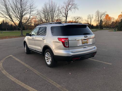 2011 Ford Explorer XLT