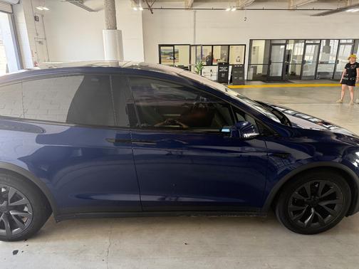 2024 Tesla Model X Long Range