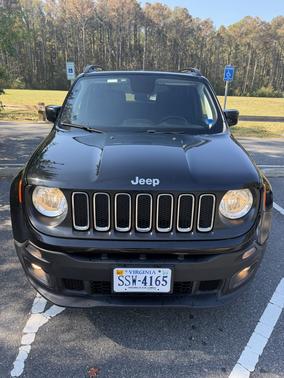 Black 2018 Jeep Renegade Latitude