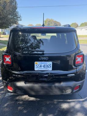Black 2018 Jeep Renegade Latitude