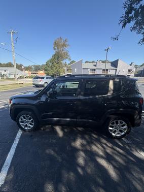 Black 2018 Jeep Renegade Latitude