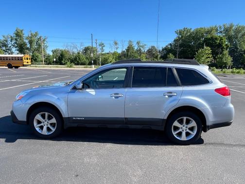 Silver 2014 Subaru Outback 2.5i Limited