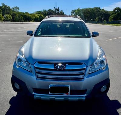 Silver 2014 Subaru Outback 2.5i Limited