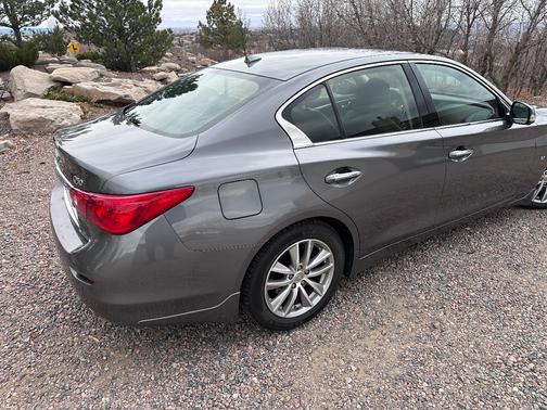 2015 INFINITI Q50 Premium