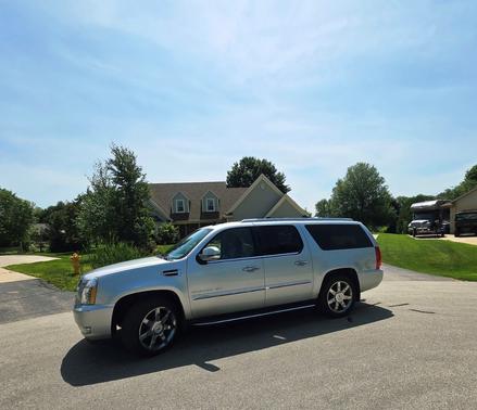 2013 Cadillac Escalade ESV Luxury