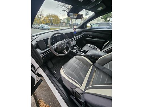 White 2025 Hyundai SANTA CRUZ SE