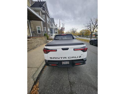 White 2025 Hyundai SANTA CRUZ SE