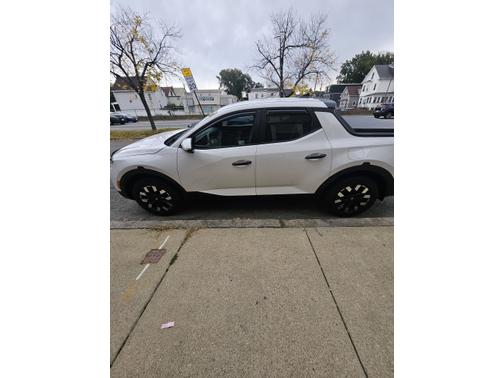 White 2025 Hyundai SANTA CRUZ SE