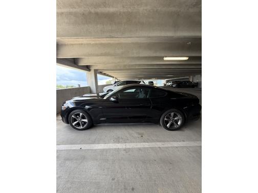 2016 Ford Mustang V6
