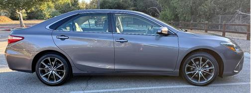 Gray 2015 Toyota Camry XSE