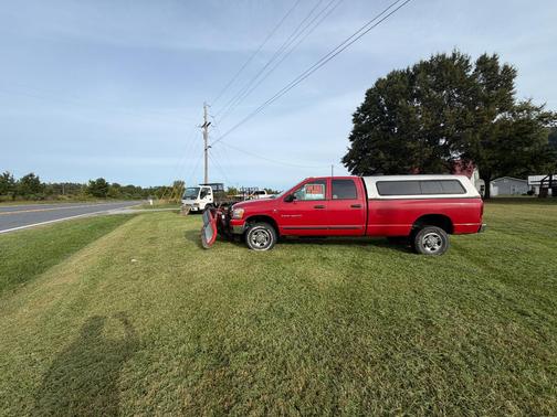 Red 2006 Dodge Ram 2500 SLT Quad Cab