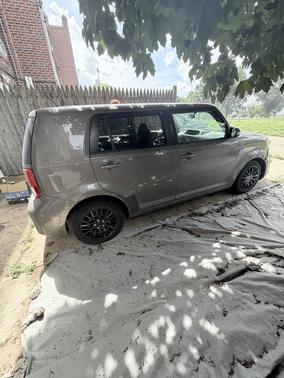Green 2011 Scion xB Base
