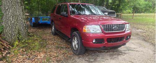 Red 2005 Ford Explorer XLT