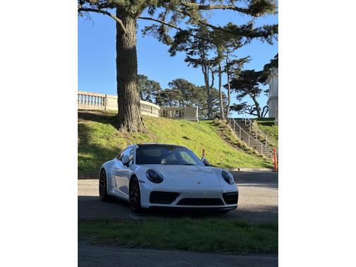 2022 Porsche 911 Carrera GTS