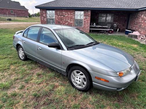 Blue 2002 Saturn SL 2